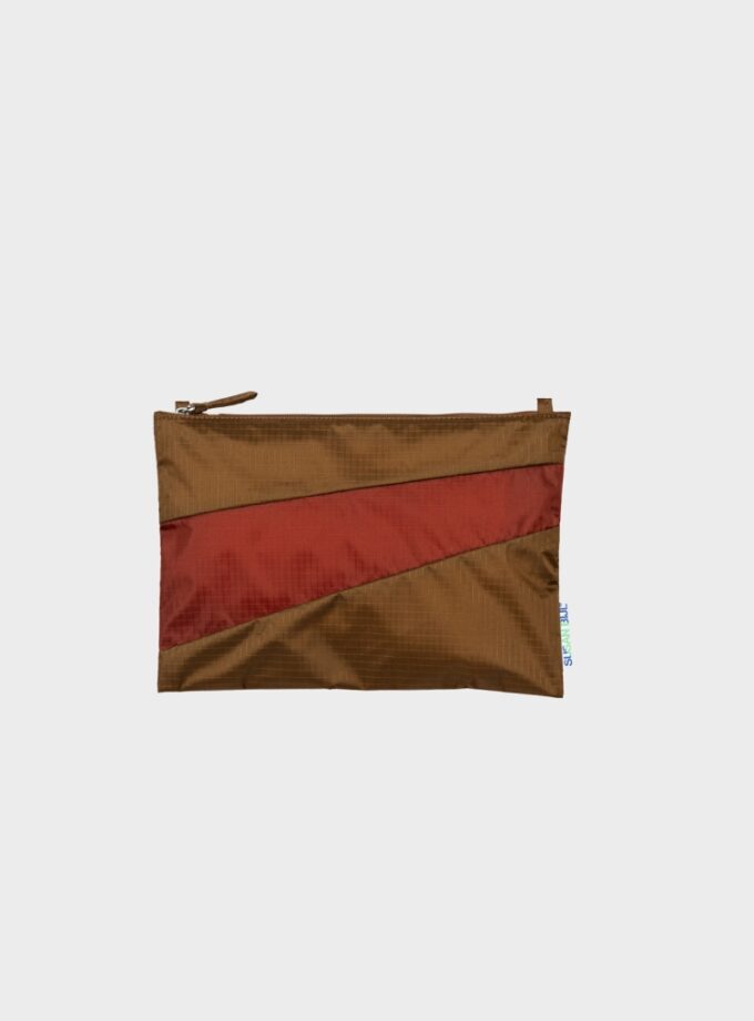 The new Pouch dark hazel & oxyde Medium
